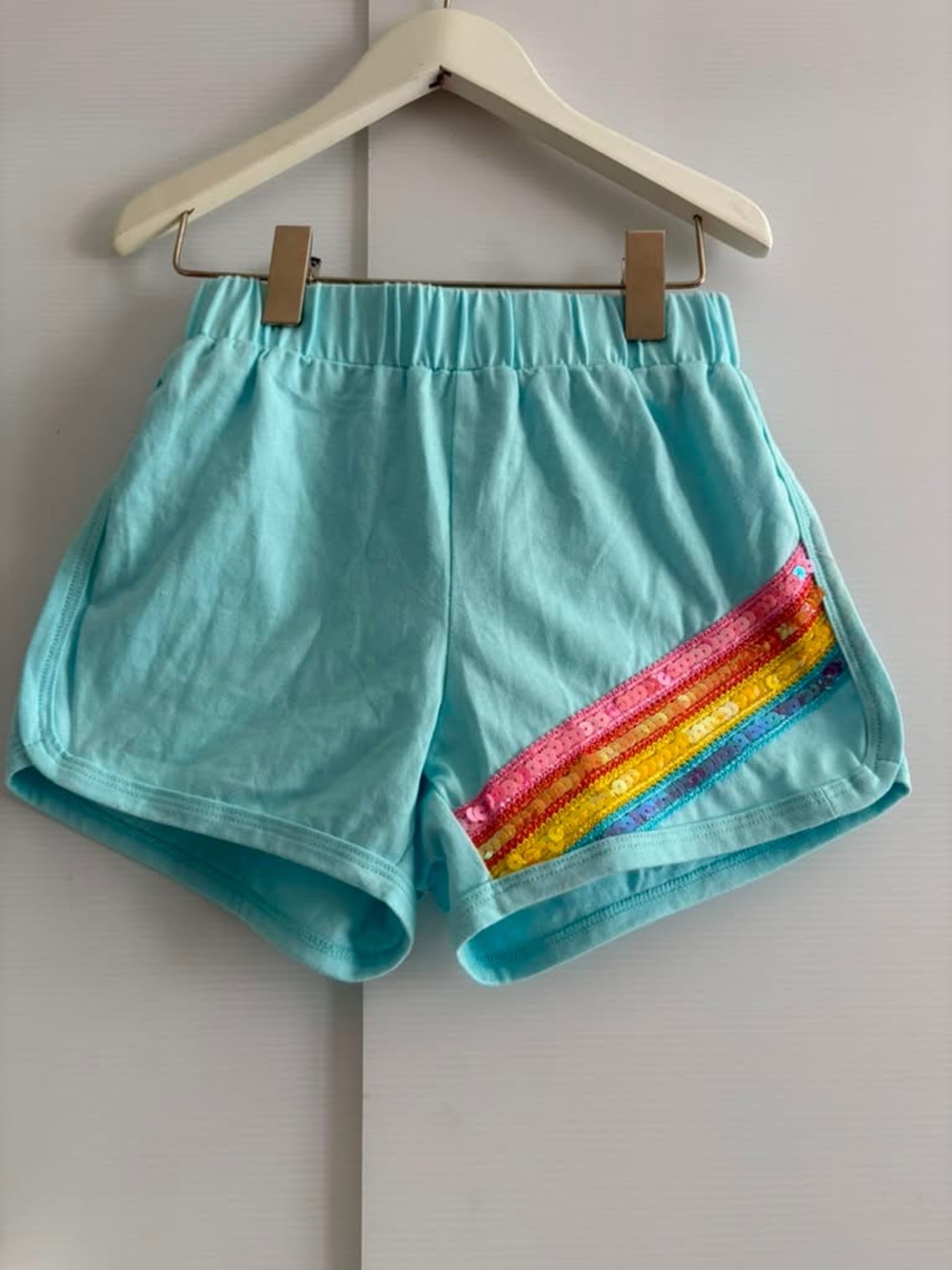 Lola + The Boys Shorts with Sequin Rainbow | size 8 - Picture 2 of 8